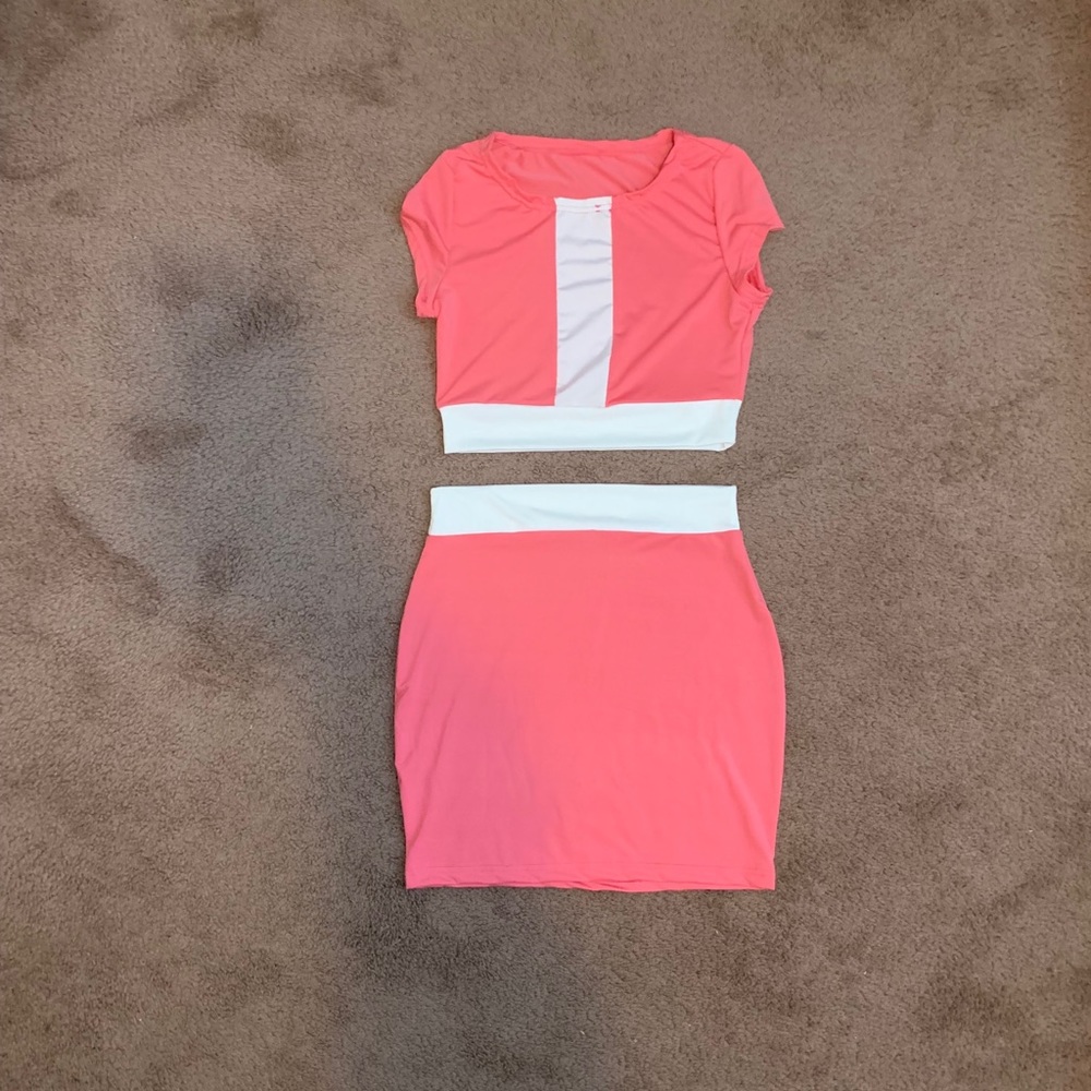 NWOT Women Two Piece Color Block Skirt Set - Picture 3 of 7